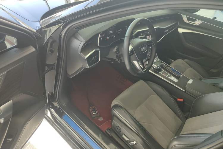 Used Audi A6L 2024 45 TFSI quattro Prestige Dynamic Edition

