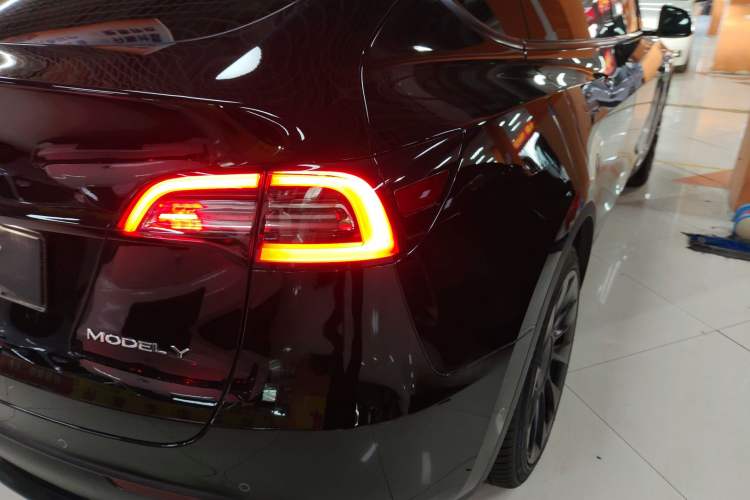 Used Tesla Model Y 2022 Rear-Wheel-Drive Version
