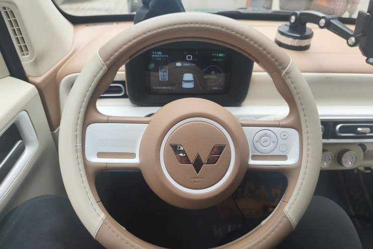 Used Wuling Hongguang MINIEV 2024 3rd Generation 215km Youth Edition Steering Wheel