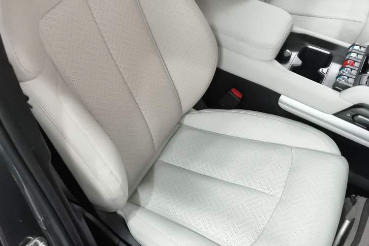 Used Formula Leopard Titanium 3 2025 501KM All-Wheel Drive Intelligent Driving Ultra Version
