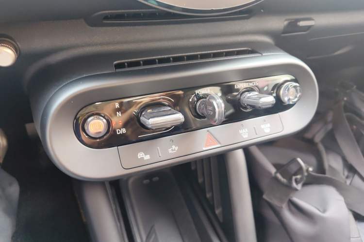 Used MINI Electric MINI COOPER 2024 456km COOPER E Classic Edition
