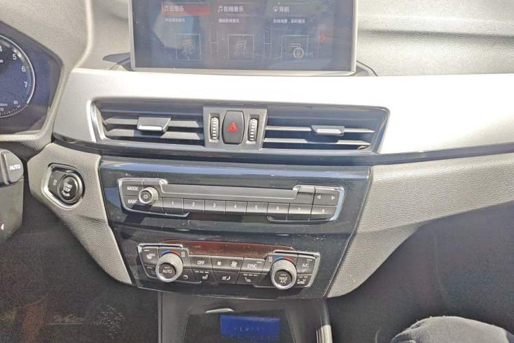 Used BMW X1 2019 sDrive20Li Leading Model
