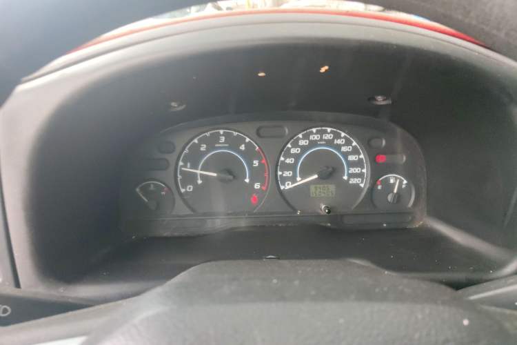 Used JMC Transit 2019 2.8T Commercial Version Long Wheelbase Mid-Roof 6-Seater Rear Single Tire China VI Emission Standard – JX493