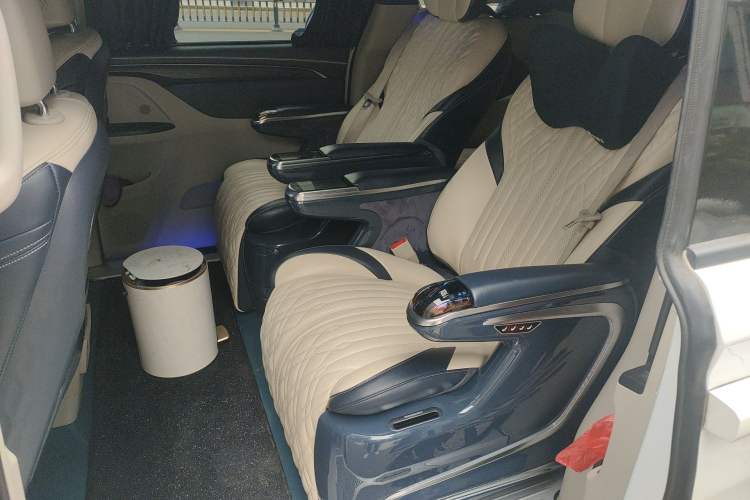 Used Buick GL8 2021 ES Landtrek 653T Comfort Edition Left Rear Seat