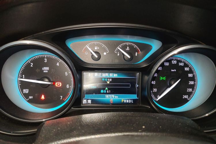 Used Buick Envision 2016 28T Four-Wheel Drive Elite Version Odometer Close Up