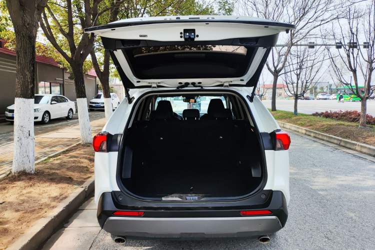 Used Toyota RAV4 2022 2.0L CVT Two-Wheel Drive Fashion Edition
