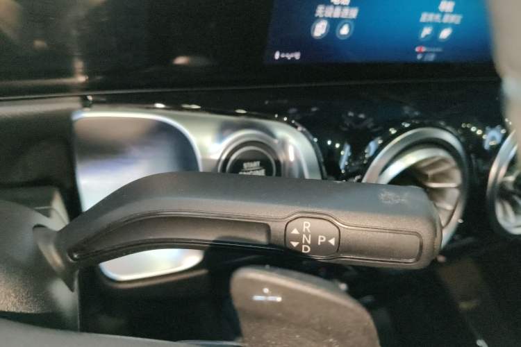 Used Mercedes-Benz GLB 2023 GLB 220 Fashion Model
