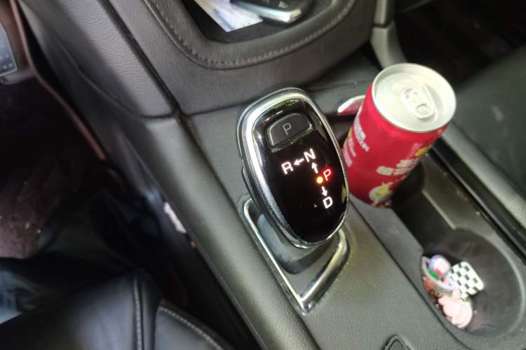 Used Cadillac XT5 2017 Anniversary Edition 25T Luxury Model
