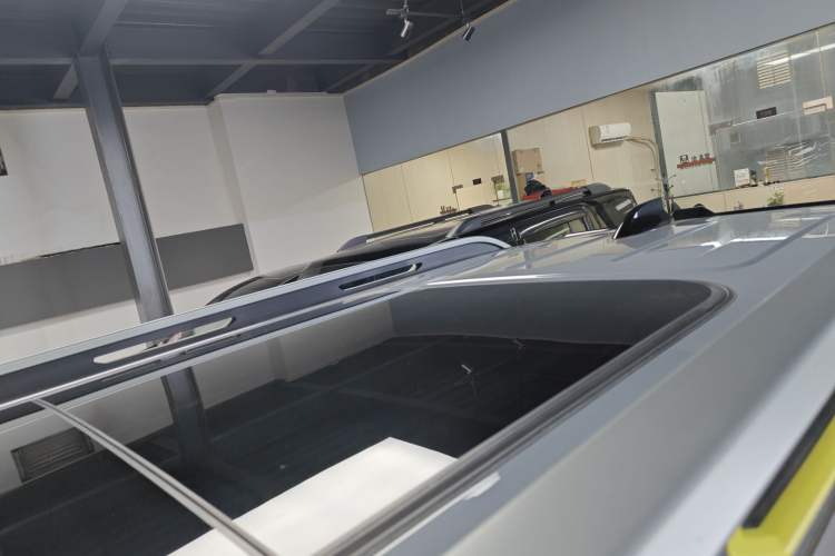 Used JETOUR Traveler 2023 2.0T All-Wheel Drive CrossPRO+
