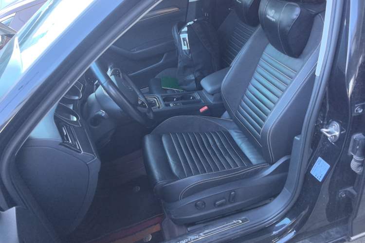 Used Volkswagen Magotan 2020 330TSI DSG Leading Model Left Front Seat