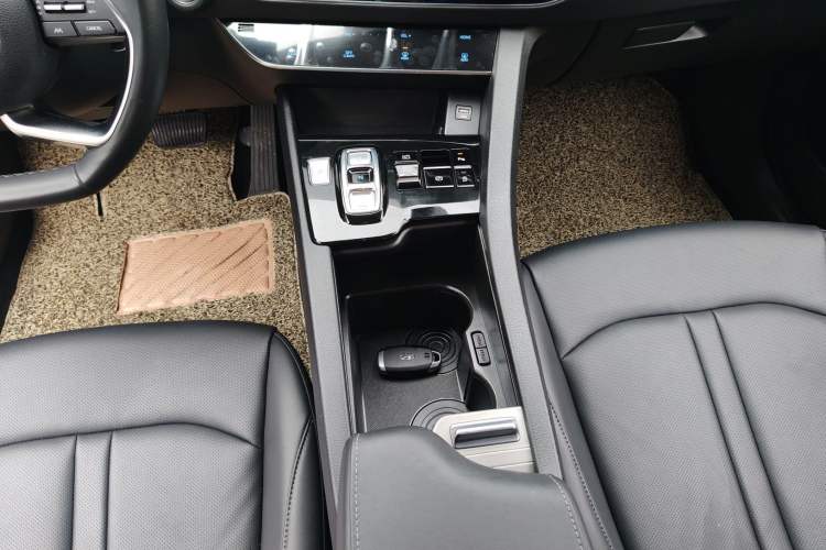 Used Hyundai Sonata 2020 270TGDi DCT GLS Elite Edition Gear Lever