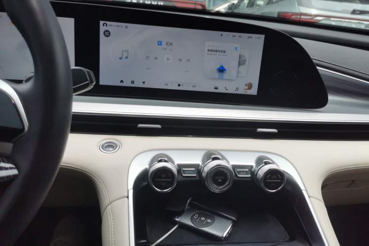 Used EXEED Lingyun 2024 300T Two-Wheel Drive Starlight Edition