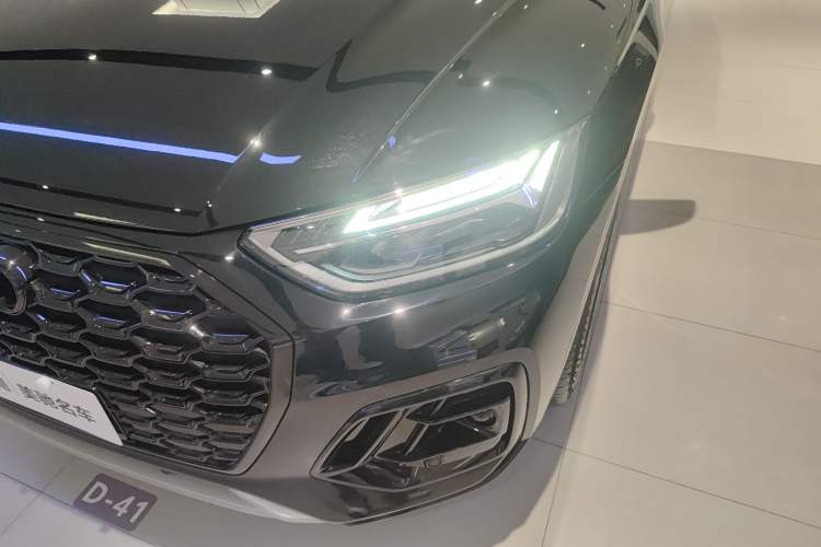 Used Audi Q5L Sportback 2024 40 TFSI Fashion Version Left Front Headlight