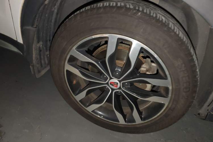 Used Roewe RX5 2016 20T Two-Wheel Drive Automatic Internet Smart Edition
