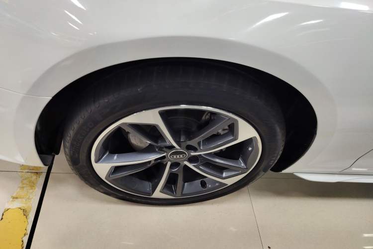 Used Audi A4L 2024 40 TFSI Fashion Dynamic Model
