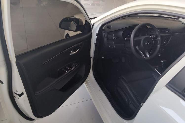 Used Kia K2 2017 Sedan 1.4L Automatic Transmission 15th Anniversary Special Edition GLS