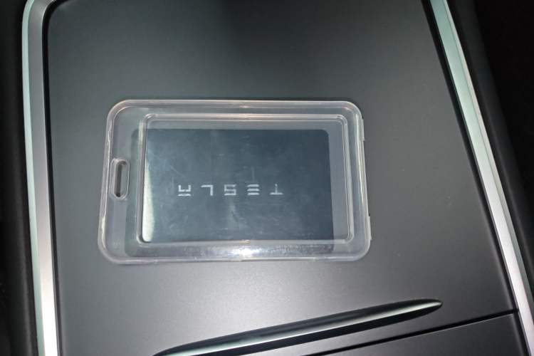 Used Tesla Model Y 2021 Long-Range All-Wheel-Drive Version 3D7