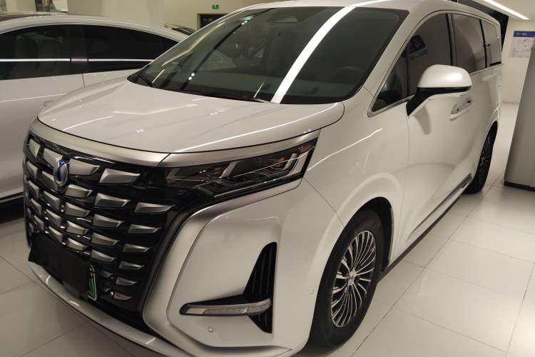 Used Denza D9 2022 DM-i 970 Four-Wheel Drive Flagship Model