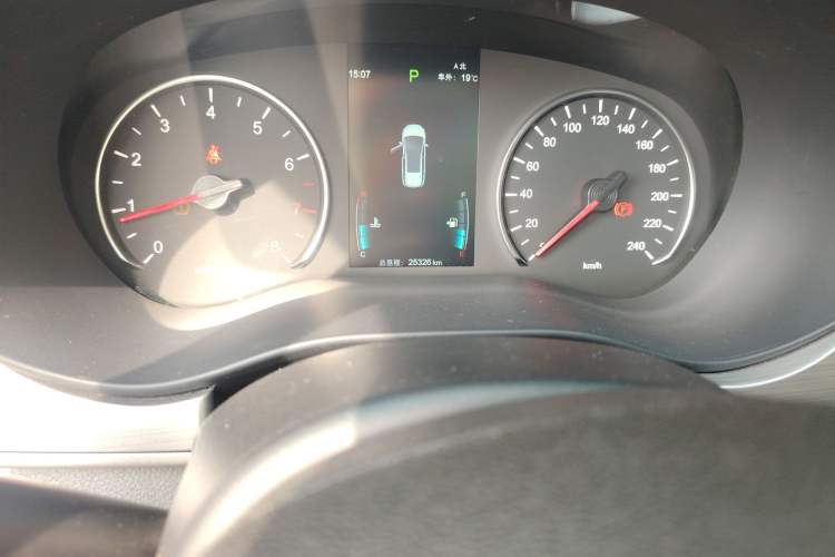 Used BYD Song MAX 2021 Upgraded Model 1.5T Automatic Prestige 6-Seater Odometer Close Up