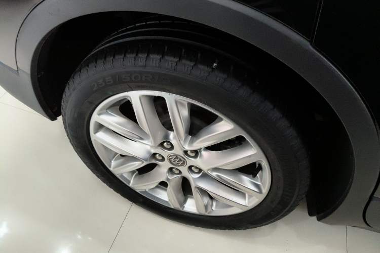 Used Buick Envision 2020 28T Four-Wheel Drive Elite Version Right Rear Wheel Hub