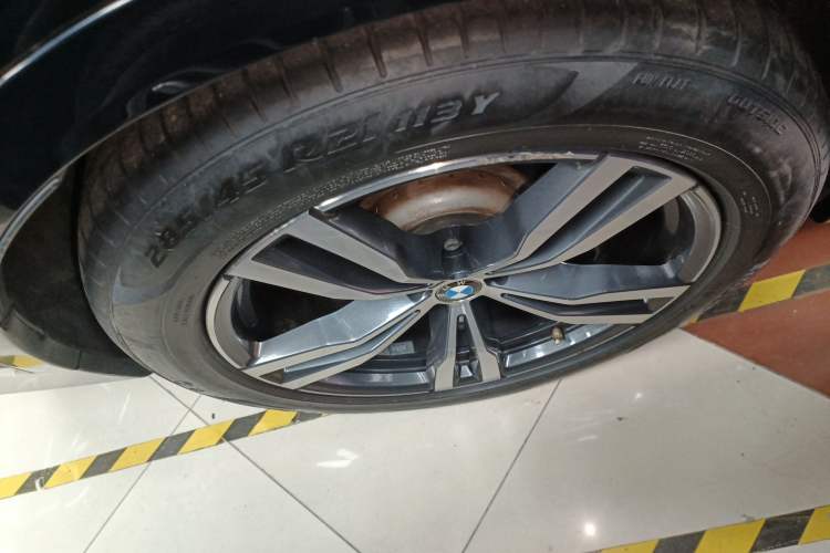 Used BMW X7 2021 xDrive40i Luxury M Sport Package
