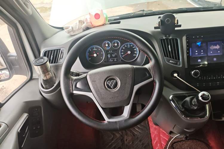 Used Foton Toano 2020 2.0T Multi-Function Extended Wheelbase Mid-Roof 5/6/7-Seater with Rear Dual Tires China VI Emission Standard F20TC3
