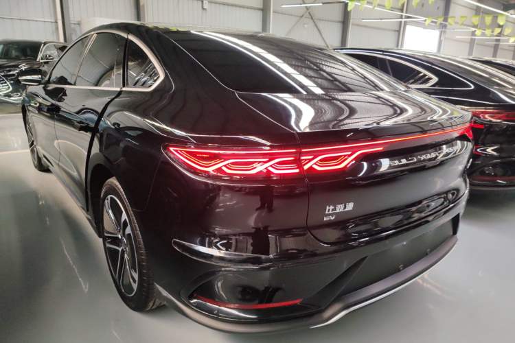 Used BYD Han 2023 EV Champion Edition 605KM Front-Drive Premium Model
