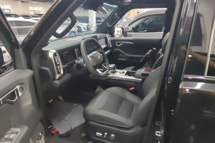 Used JETOUR Traveler 2023 2.0T All-Wheel Drive CrossPRO+
