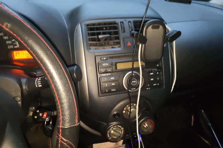 Used Nissan Sunny 2011 1.5XE CVT Comfort Edition Audio And AC Panel