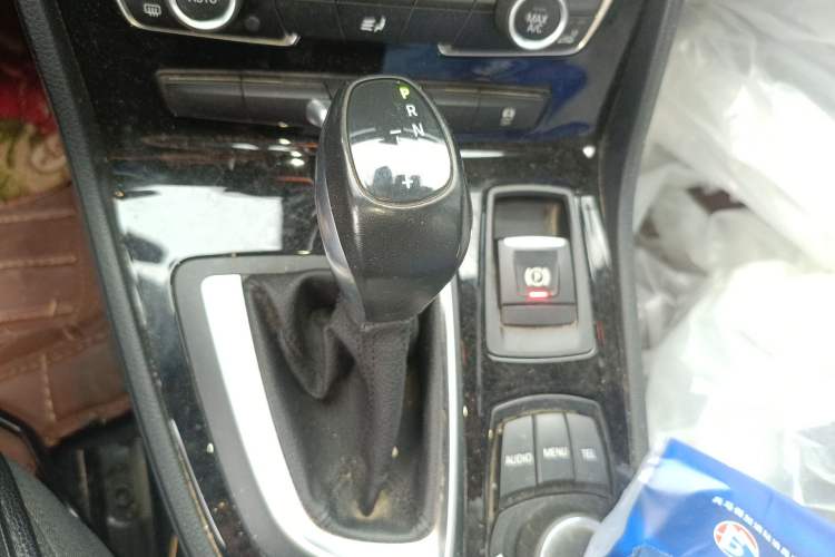 Used BMW 2 Series Gran Tourer 2015 218i Leading Model Gear Lever