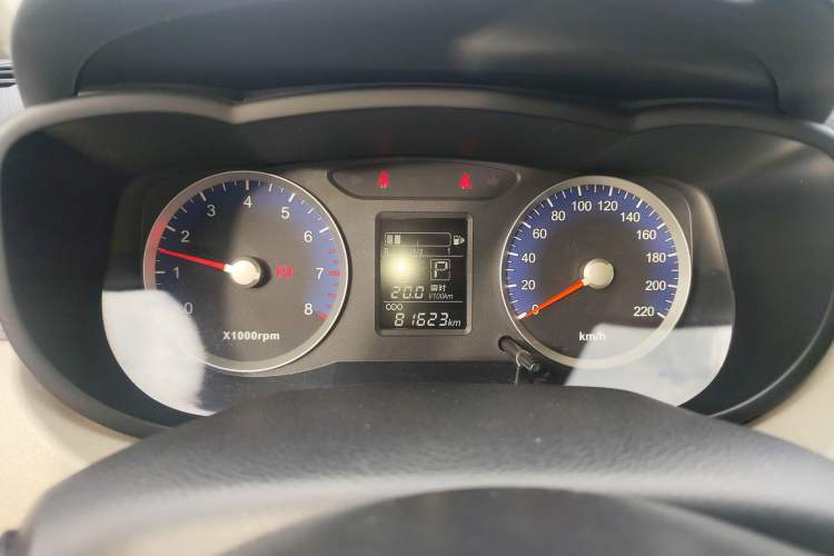 Used Venucia R50 2015 1.6L Automatic Fashion Edition