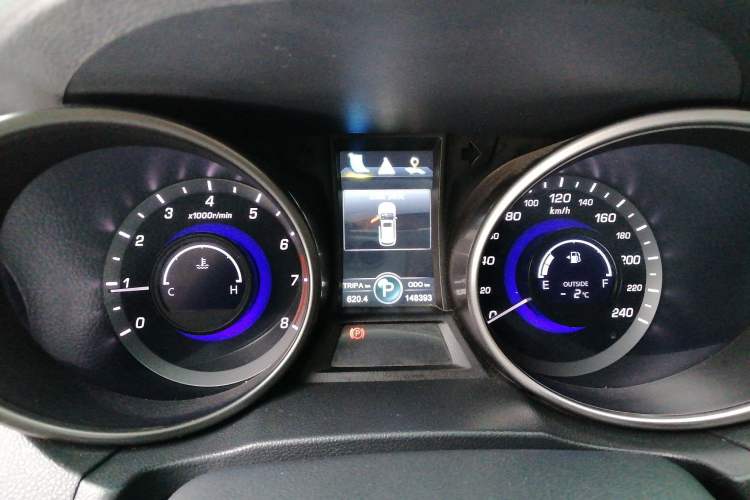 Used Changan CS75 2014 1.8T Automatic Elite Version China V Standard
