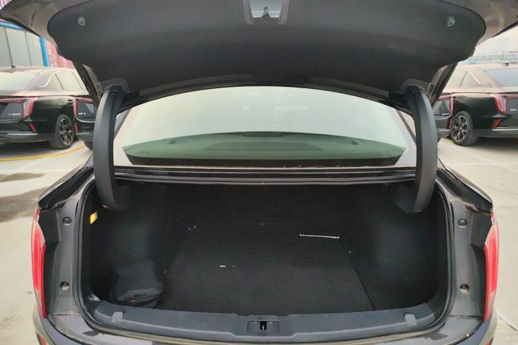 Used Hongqi E-QM5 2024 500km Range Edition