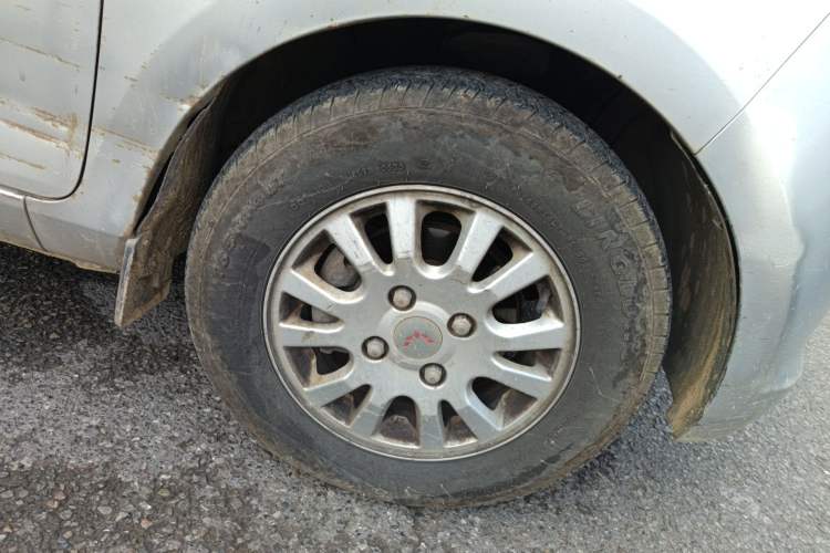 Used Wuling Rongguang V 2016 1.5L Standard Version
