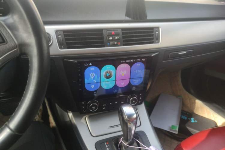 Used BMW 3 Series 2011 320i Convertible Coupe
