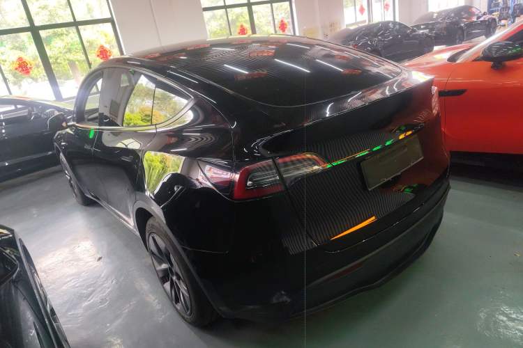 Used Tesla Model Y 2024 Rear-Wheel-Drive Version Rear Left 45 Deg