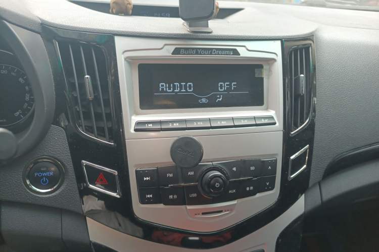 Used BYD e5 2018 Travel Edition
