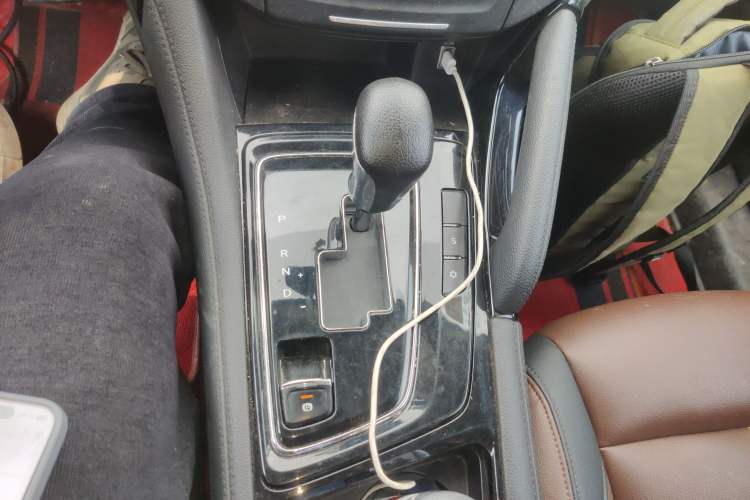 Used Dongfeng Aeolus AX7 2018 Classic 1.6T Automatic Elite Model