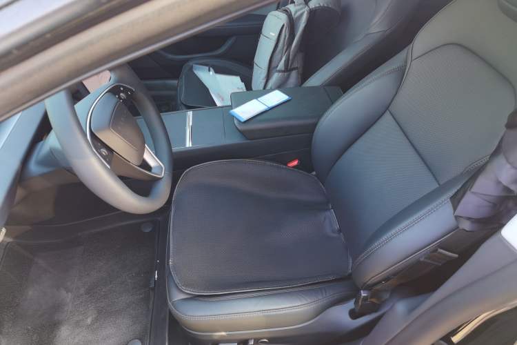 Used Tesla Model 3 2023 Rear-Wheel-Drive Version
