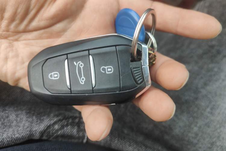 Used Peugeot 5008 2017 350THP 7-Seater Elite Edition
