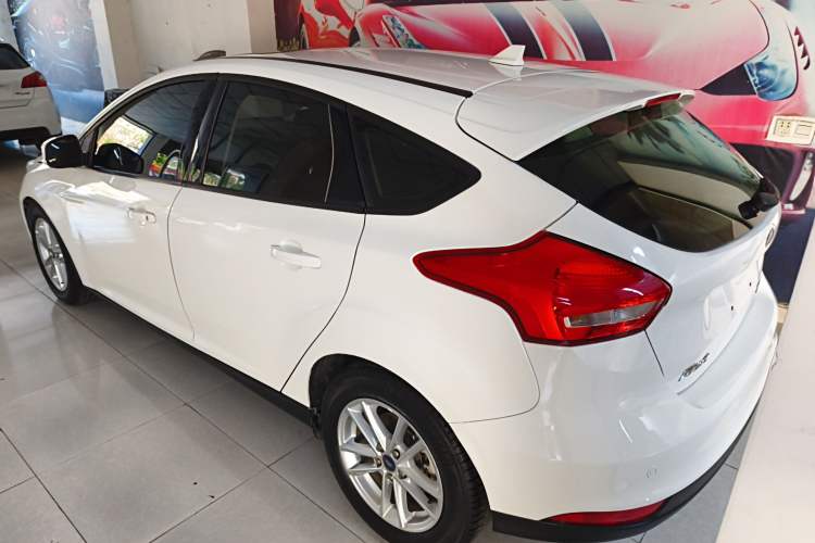 Used Ford Focus 2017 Hatchback EcoBoost 125 Automatic - Ultra-Powerful Style Edition with Smart Drive Features
