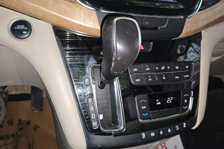 Used Buick GL8 2017 ES 28T Comfort Model China V Standard
