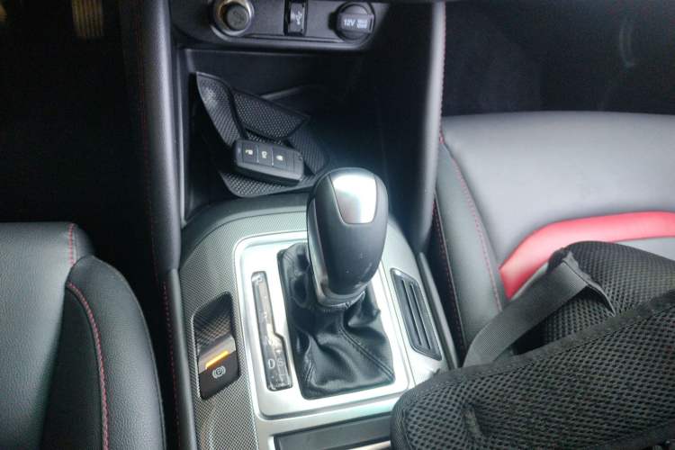 Used Changan CS55 2018 1.5T Automatic Colorful Edition China V Standard
