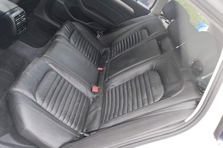 Used Volkswagen Variant 2017 380TSI Two-Wheel Drive Comfort Edition
