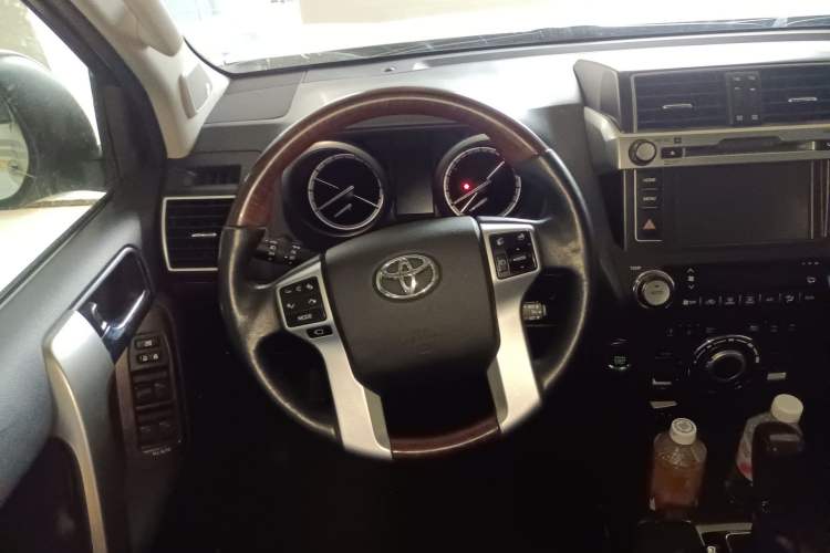 Used Toyota Prado 2016 3.5L Automatic VX NAVI Steering Wheel