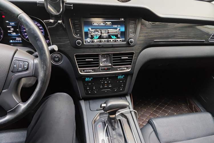 Used Hongqi H7 2018 2.0T Elite Edition
