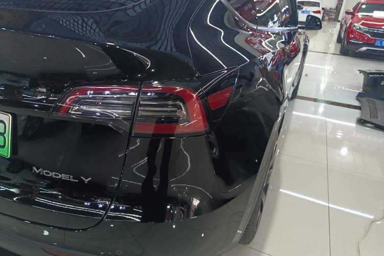 Used Tesla Model Y 2022 Rear-Wheel-Drive Version Exterior 3