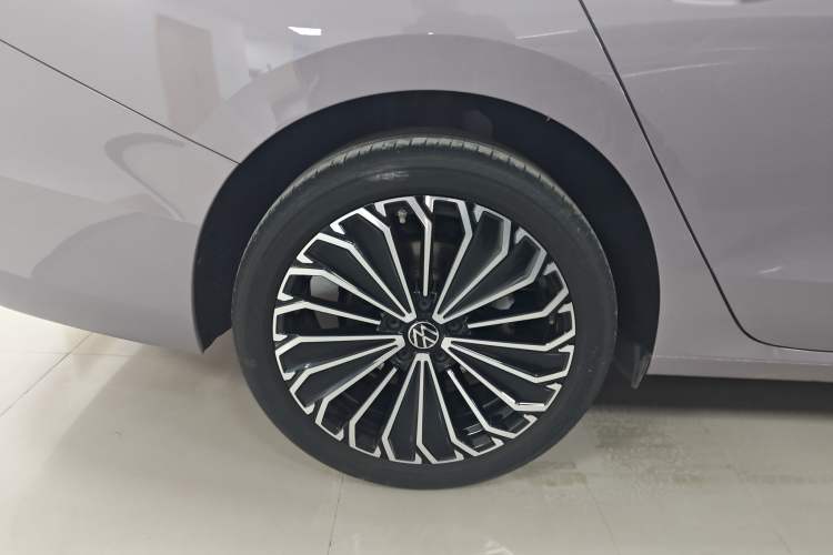 Used Volkswagen Passat 2025 Pro 380TSI Dragon Supreme Edition