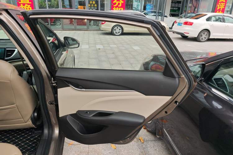 Used Buick GT 2019 15T Dual-Clutch Advanced Version China VI Standard
