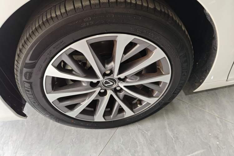 Used Lexus ES 2022 300h Excellence Edition